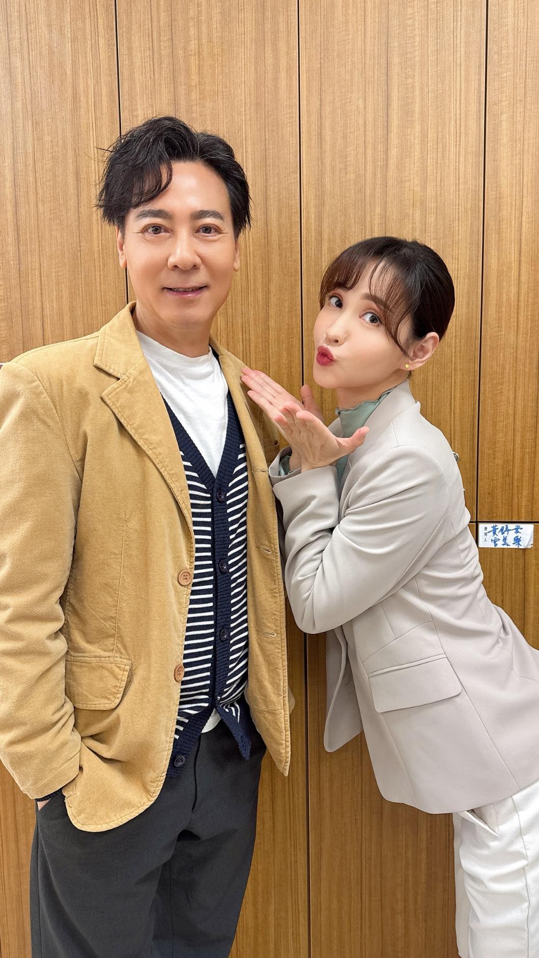徐千京(右)坦言「界線感」是最大的感情課題。(圖/民視提供)