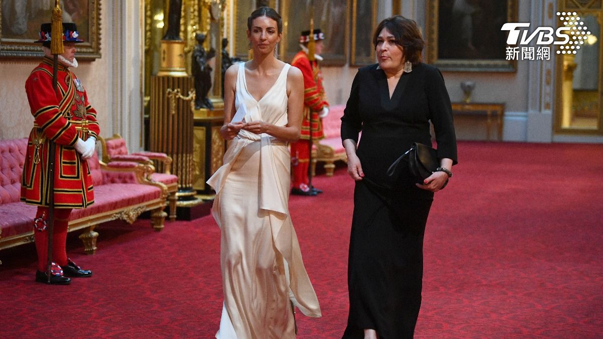 曾與威廉王子傳出緋聞的英國女貴族蘿絲漢伯里（左）。（圖／達志影像路透社）