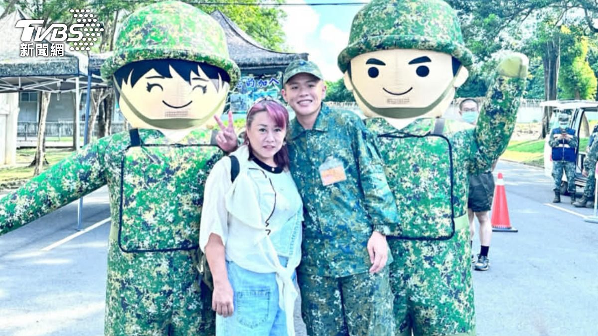 黃柏元-霸凌-軍中霸凌-黃柏元霸凌-黃柏元當兵-柏元軍中霸凌-柏元霸凌-大腦萎縮-智商退化