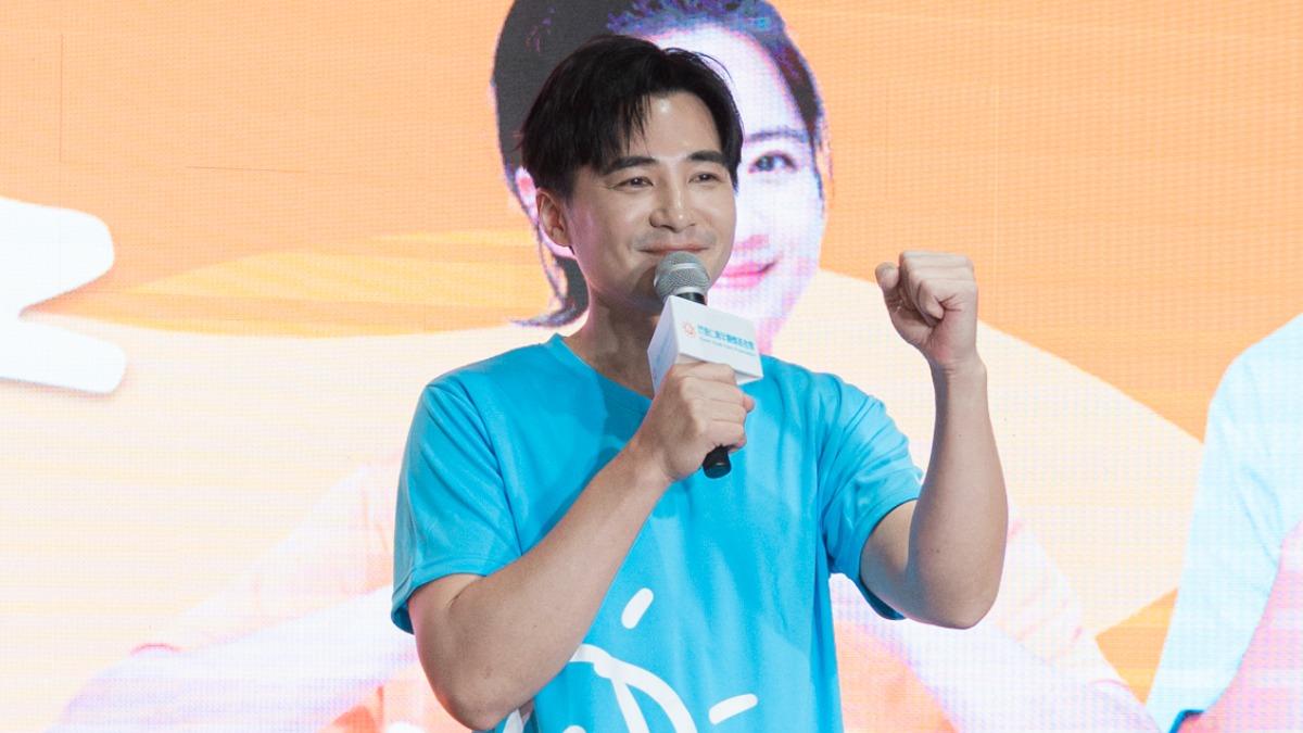 李千娜「失言遭抵制」消失1個月 前男友是元介說話了:做藝人要謹言慎行