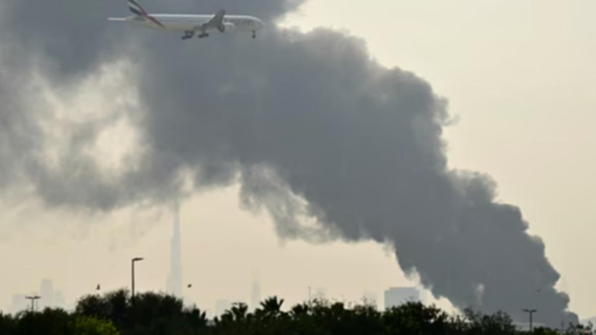 快訊/阿布達比遭飛彈碎片襲擊2死3傷 多國攔無人機區域陷混亂