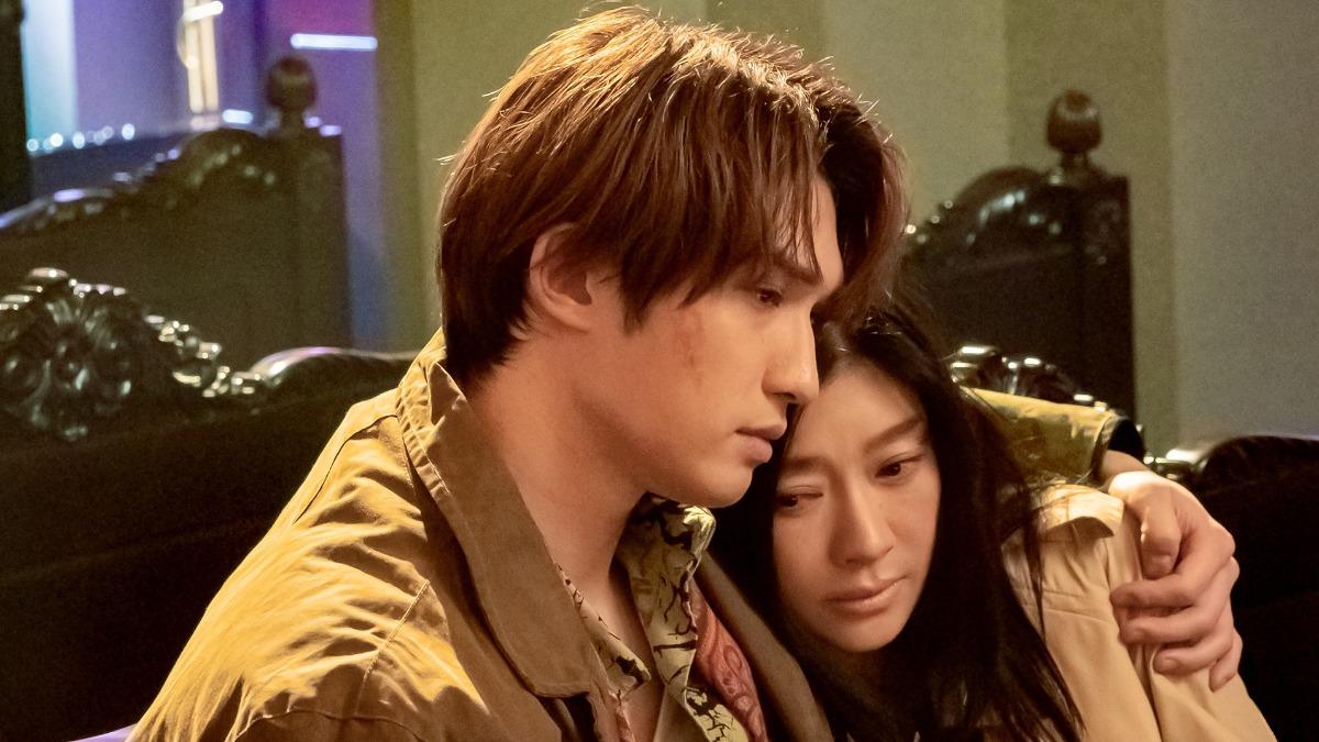 篠原涼子失控淪陷小23歲鮮肉! 這檔事太過投入「身體都乾了」