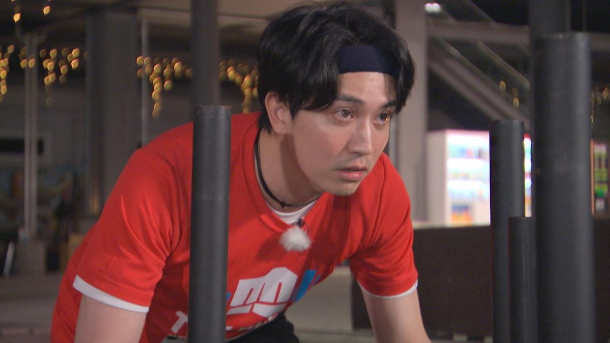 高志體力不支節目中倒下。(圖/台視提供)