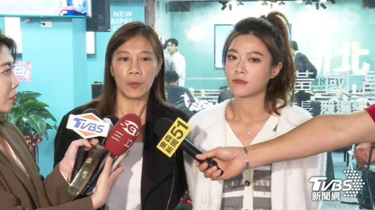 黃國昌金釵（圖／TVBS資料畫面）