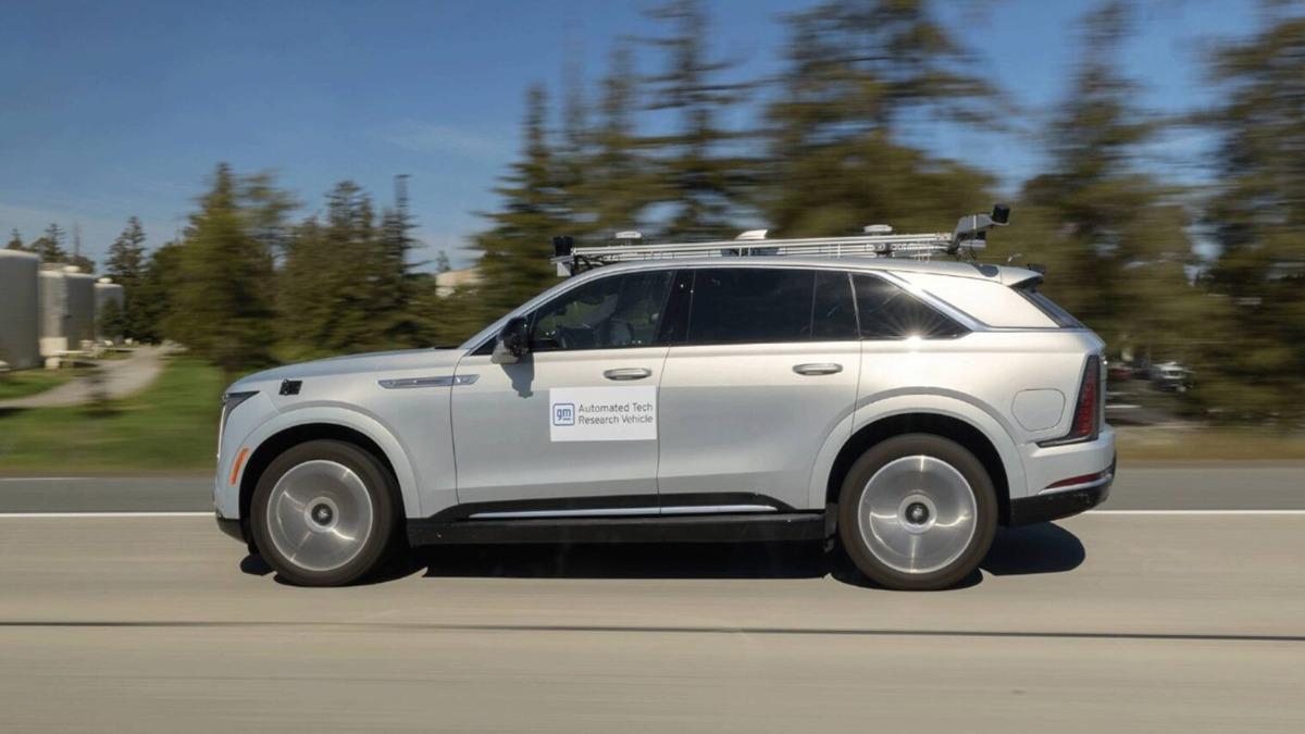 2028年成為「Eyes-Off」正式上路關鍵節點,將率先搭載於Cadillac Escalade IQ。(圖/GM提供)