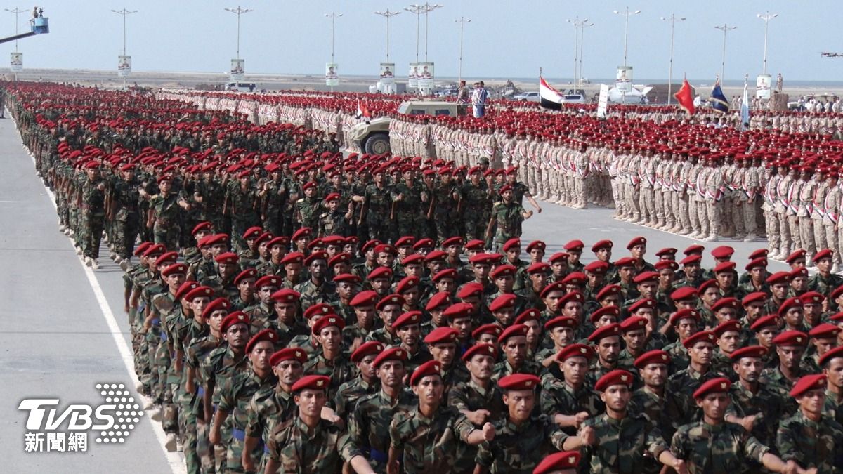 葉門反政府軍「青年運動」(Houthi)正式參戰,聯手伊朗和黎巴嫩真主黨對以色列發動空襲。(圖/達志影像路透社)