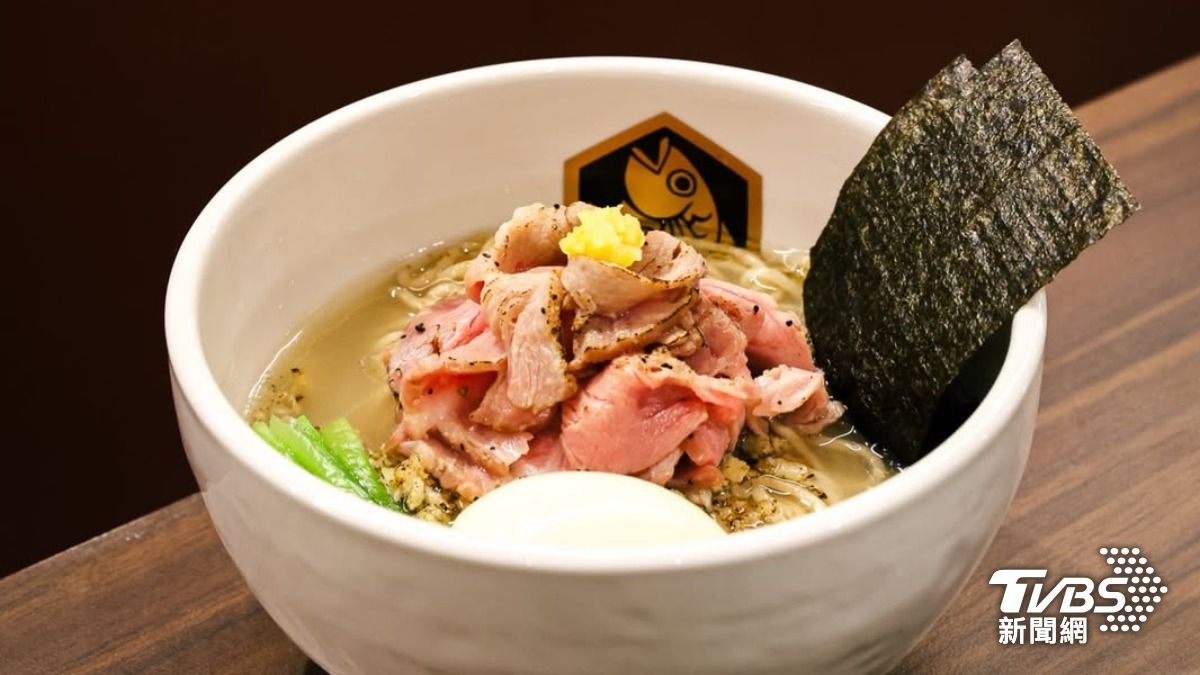 鮮魚系拉麵「麵魚」插旗台北中山區,主打清甜鮮味。(圖片來源/麵魚IG)