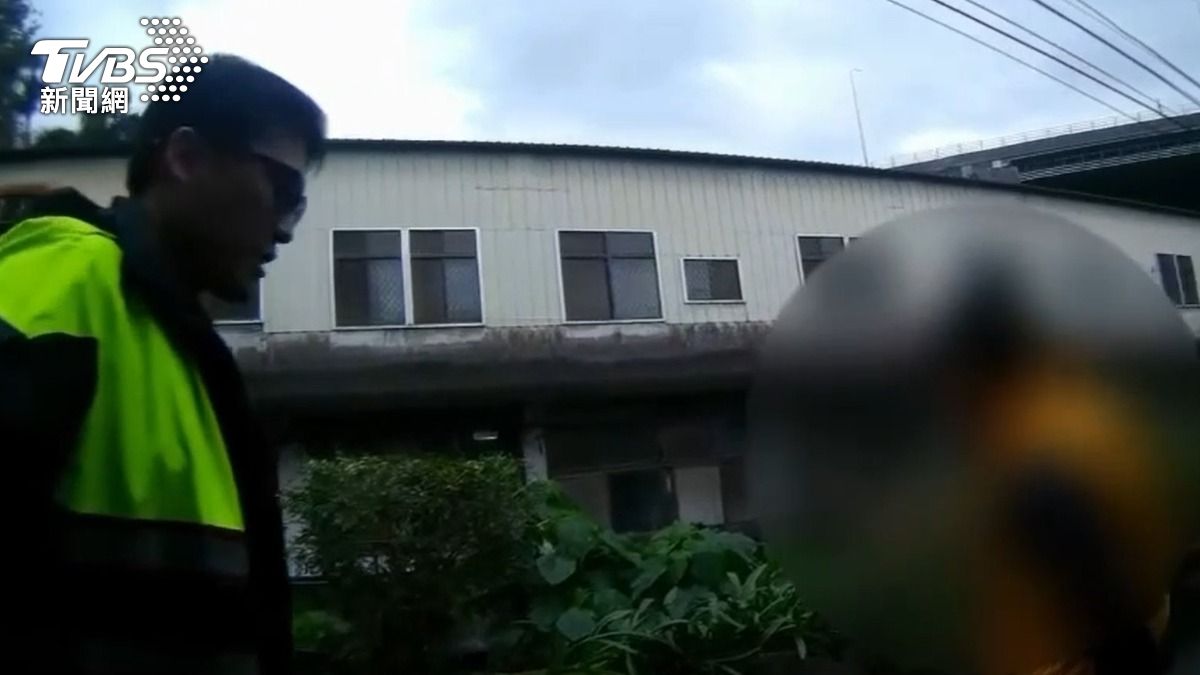 警方接獲停車糾紛報案。（圖／TVBS）