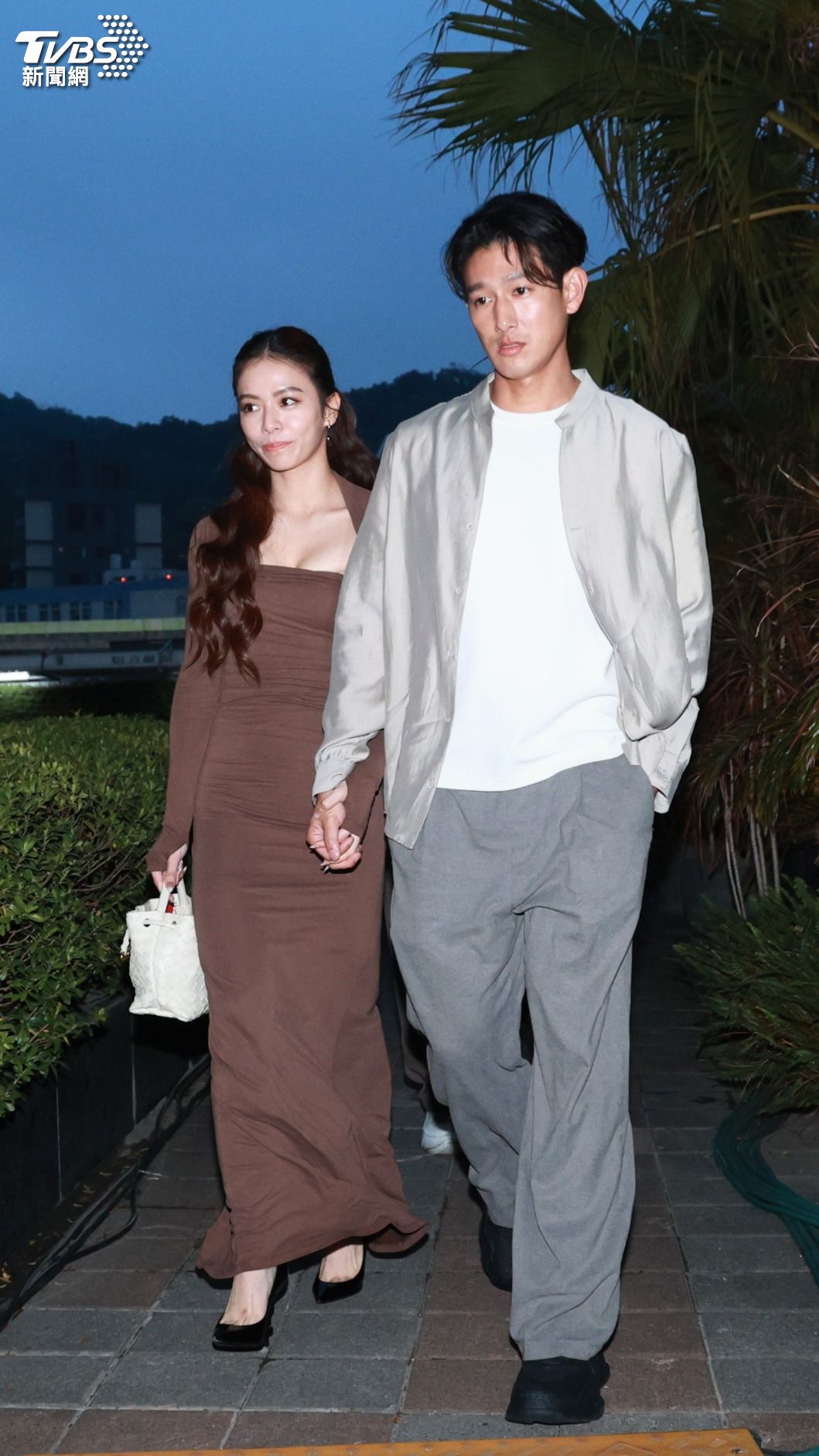 宋芸樺帶男友出席婚禮。(圖/趙世平攝)