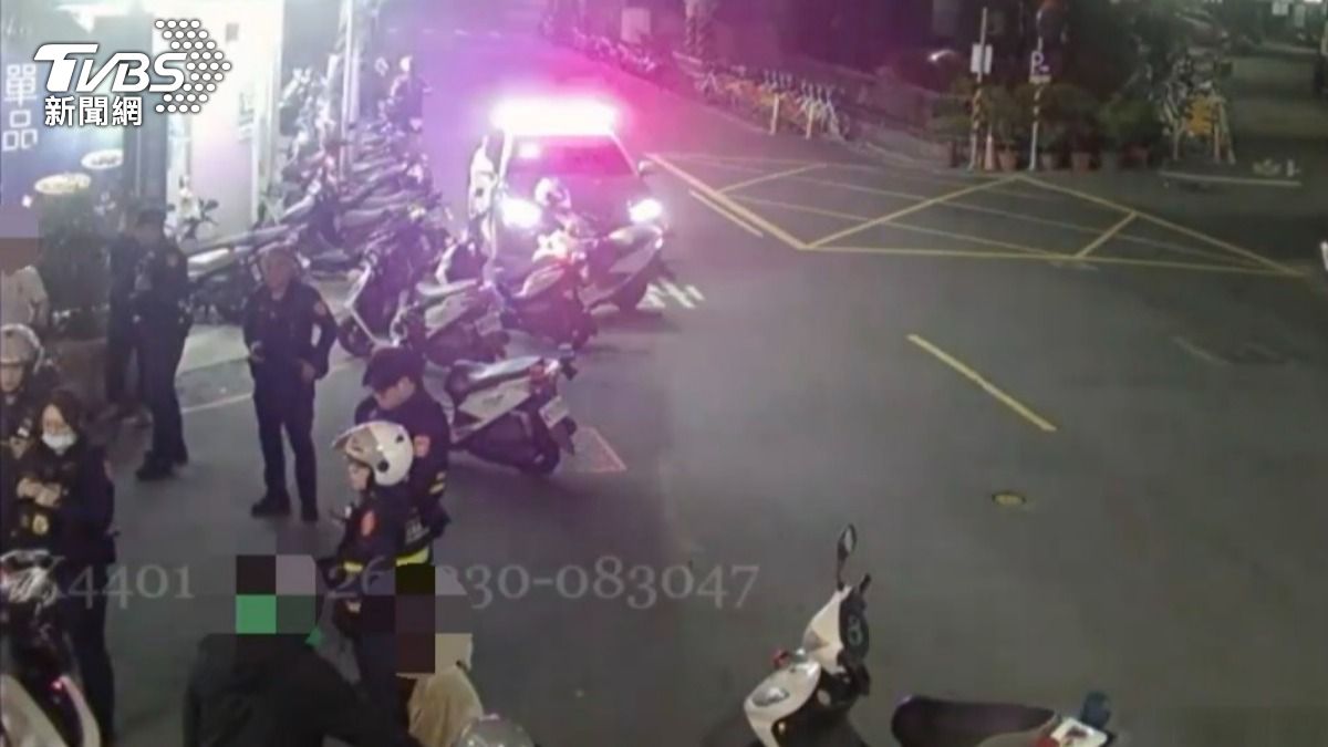 警方快打部隊到場。（圖／TVBS）