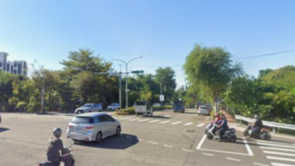 沒打方向燈被罰1200!台中女喊「看不到車道線」成功翻盤