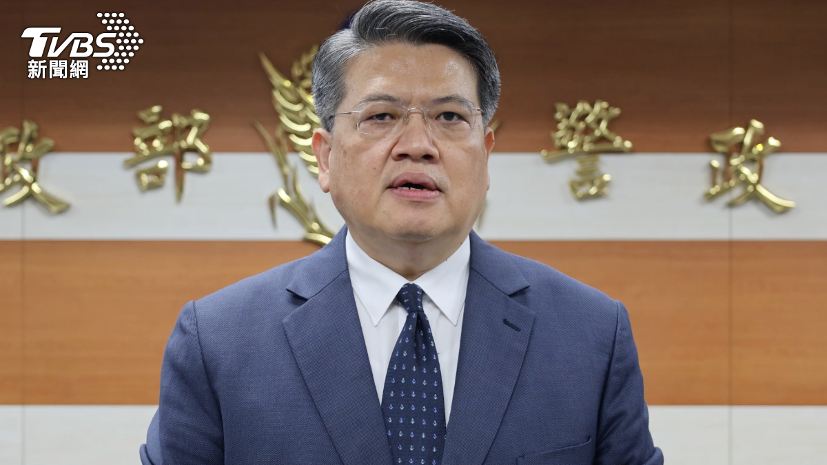 警政署副署長郭士傑親自說明。(圖/TVBS)