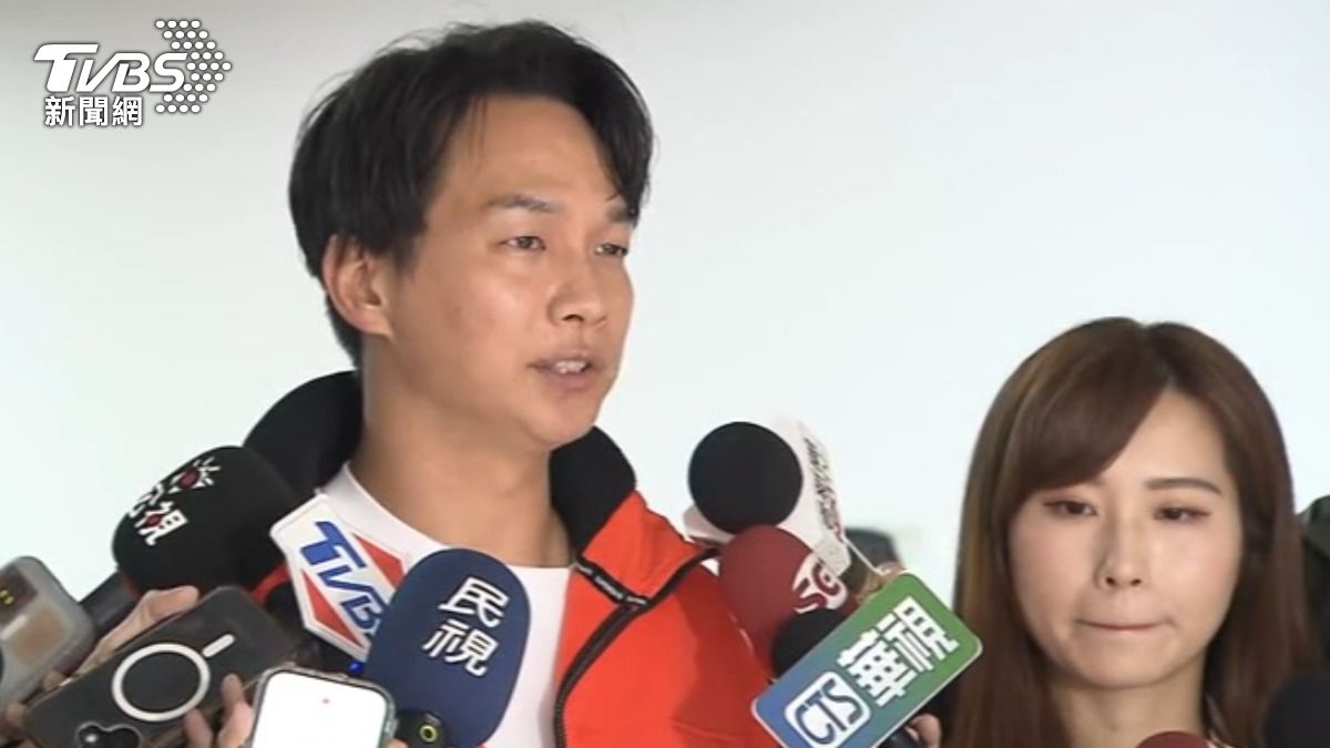 陳宥丞呼籲黨內應減少失誤，直言民眾黨已禁不起暴投行為。（圖／TVBS）