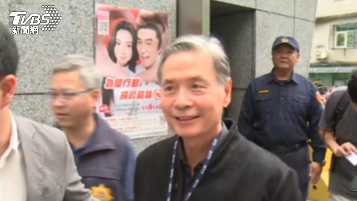 馬辦風波! 金溥聰赴刑事局提告抓抹黑藏鏡人。(圖/TVBS)