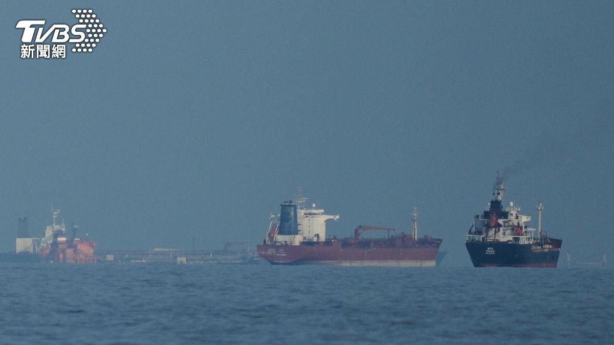 英帶頭召集約40國 要求立即無條件重開荷莫茲海峽
