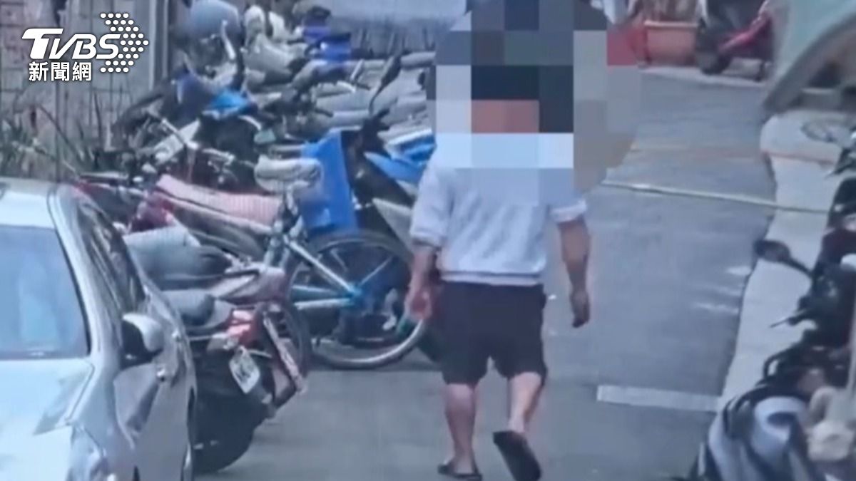 女婿持刀砍殺岳父,稱是不滿被討錢,但知情人士出面駁斥。(圖 / TVBS)