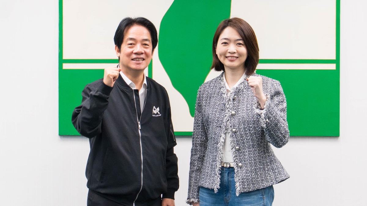 總統賴清德（左）宣布民進黨發言人韓瑩（右）辭職投入宜蘭市長選舉。（圖／民進黨提供）
