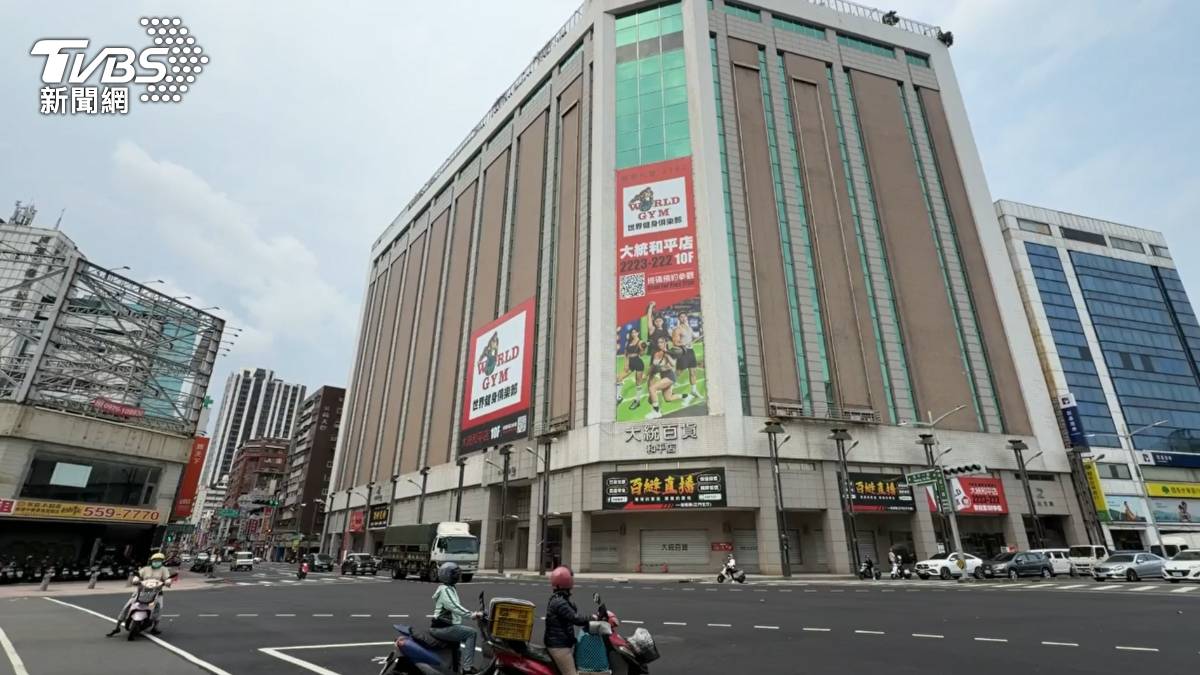 高雄大統和平店萬年招商布條撤下了，雲林的直播主，霸氣租下一樓約410坪的空間（圖／TVBS）