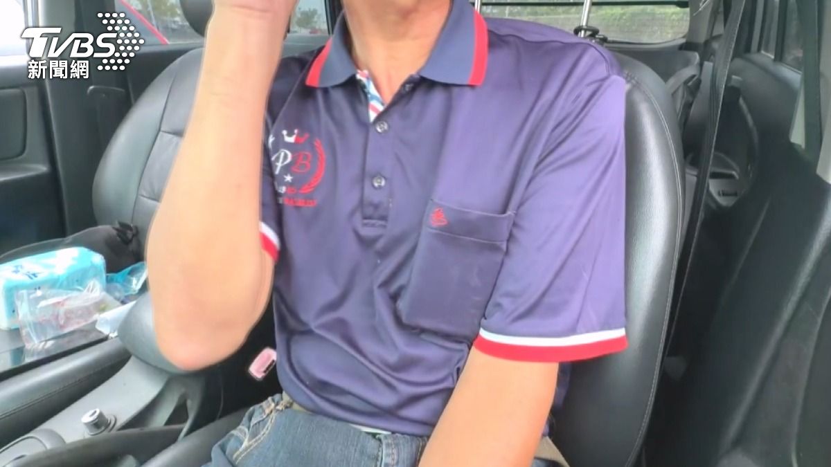 施姓駕駛表示,自己先前曾中風過,當天開到一半突然中風發作。(圖/TVBS)