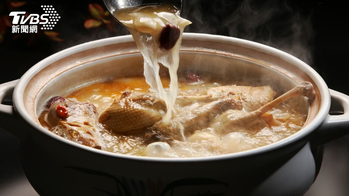 別整碗喝光!專家曝「1碗湯」鈉含量恐破千:料才是真營養