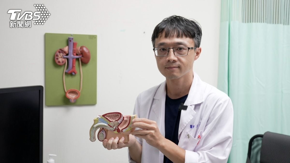彰化秀傳醫院泌尿科主治醫師王志仁醫師。(圖/TVBS)