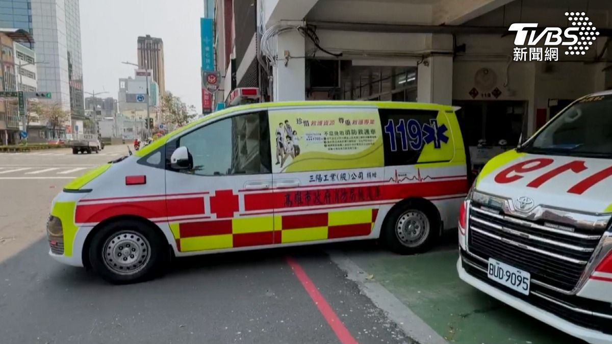 不肖禮儀業者為搶佔商機,竟在救護車上偷裝追蹤器,藉此掌握事故現場位置。(圖/TVBS)
