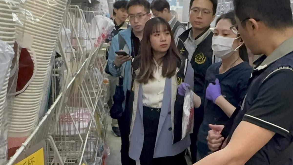 塑膠袋之亂!士林地檢署聯手新北查緝囤積塑膠袋、免洗餐具