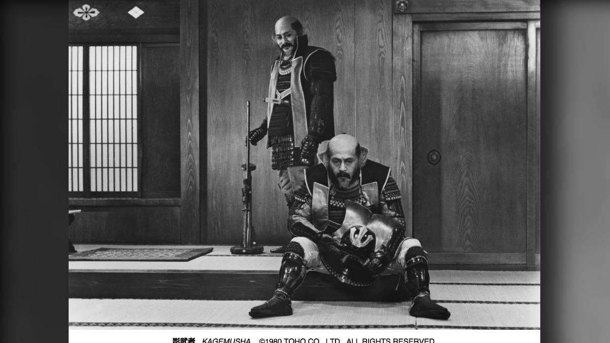 仲代達矢於黑澤明執導的「影武者」(1980)中一人分飾兩角。(圖/國家影視聽中心提供 ©1980 TOHO CO., LTD)