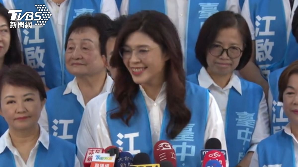 國民黨主席鄭麗文即將訪陸,透露與陸方溝通好互不送禮。(圖/TVBS)
