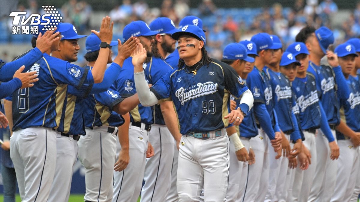 富邦悍將主場開幕戰,今(3)日晚登場。(圖/胡瑞麒攝)