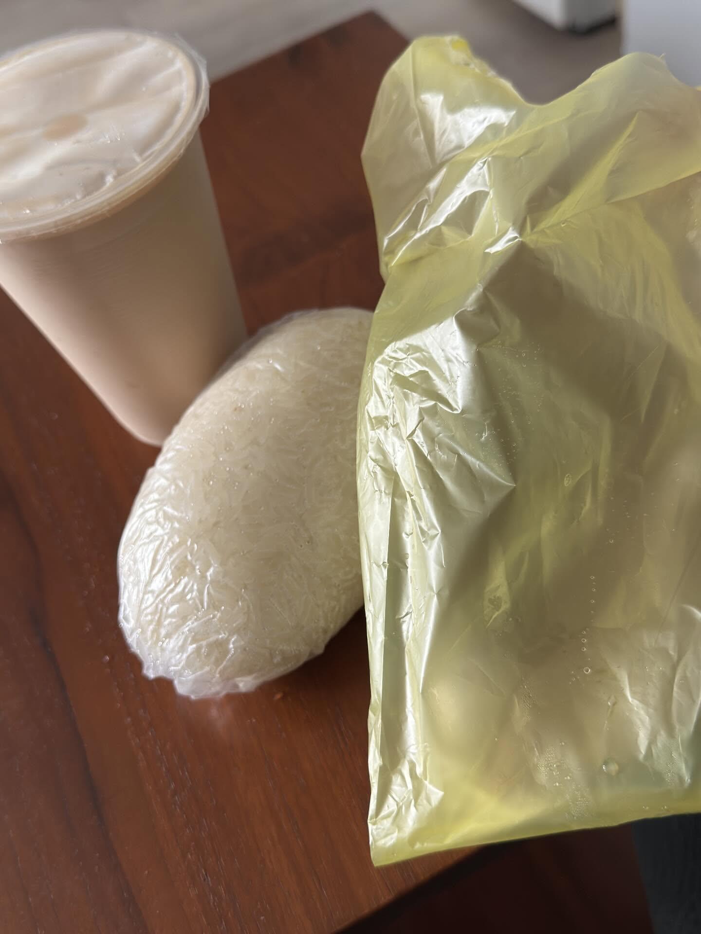 巴黎世家-飯糰-黃色塑膠袋-垃圾袋包-巴黎世家塑膠袋-巴黎世家黃色袋子-巴黎世家垃圾袋-巴黎世家包包-巴黎世家袋子-巴黎世家黃色塑膠袋