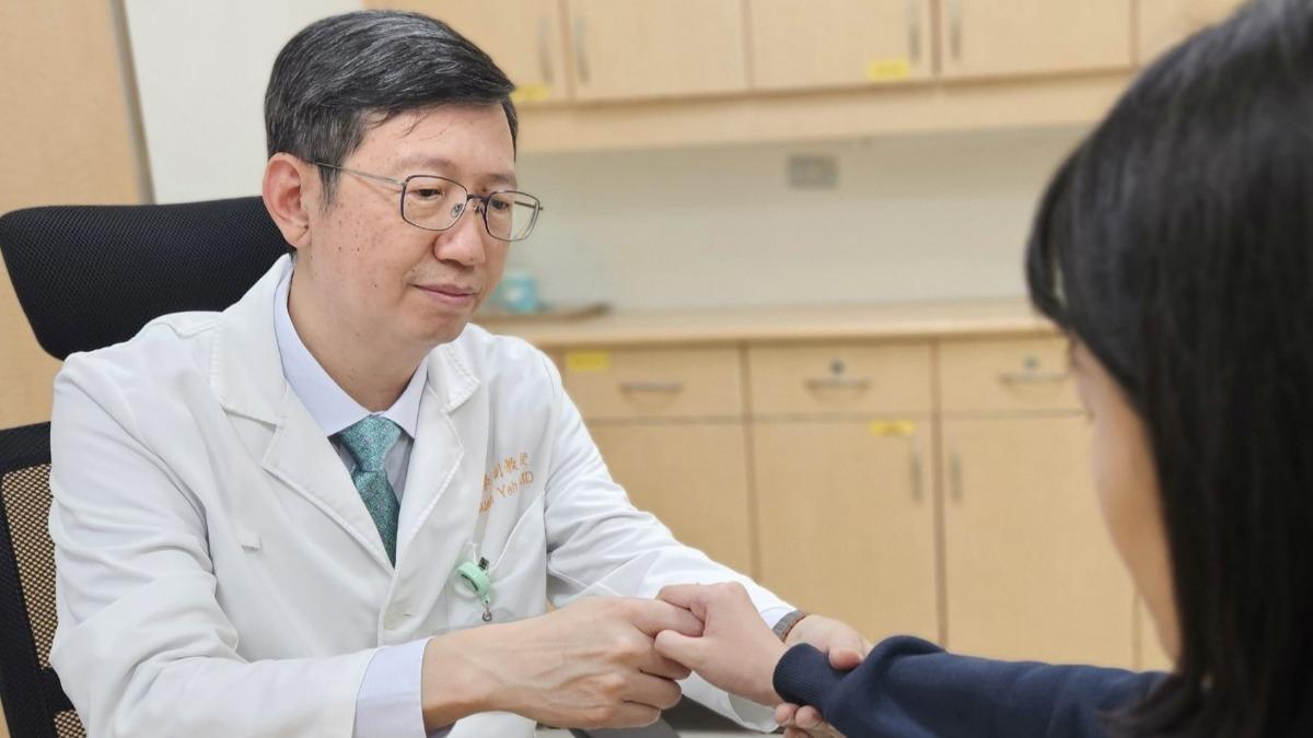 傍晚腳痛竟是罕病!25歲女患瀨川氏症 症狀類似巴金森氏症