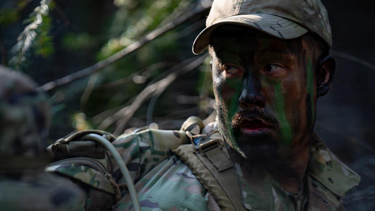 為活命得吃蟲、仙人掌!揭密美軍SERE訓練:使命是帶榮譽返家