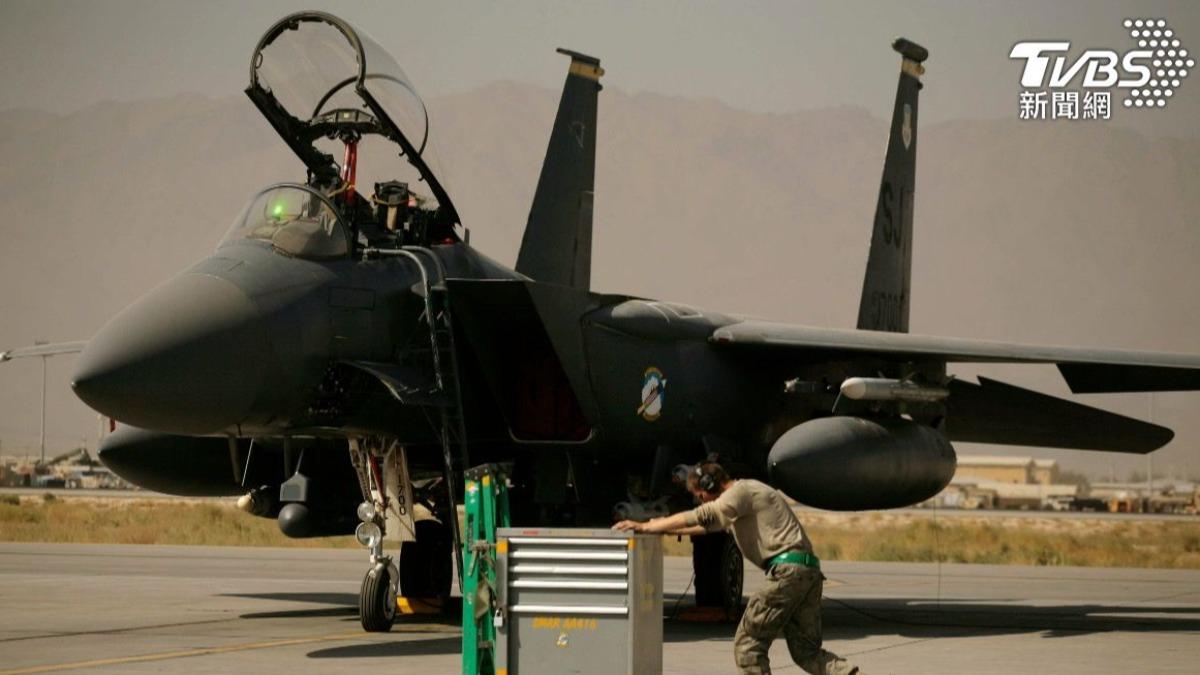 美軍F-15E失蹤飛官「激烈交戰後」獲救 成功離開伊朗