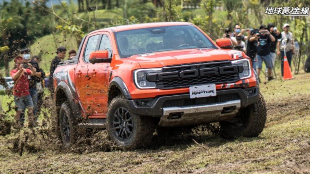 高性能越野車型Ranger Raptor也加入販促行列。（圖／地球黃金線提供）