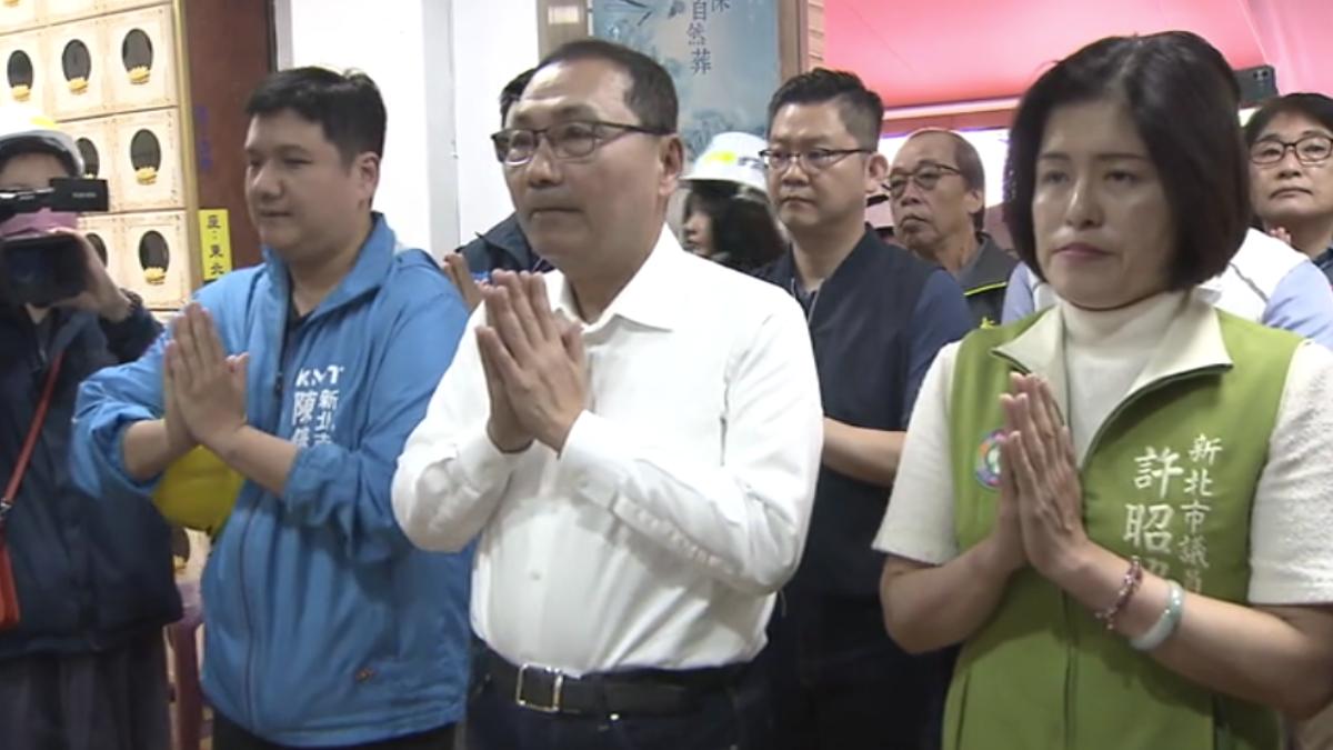 新北市長侯友宜前往五城花園公墓,視察納骨塔的空間優化工程。(圖/TVBS)