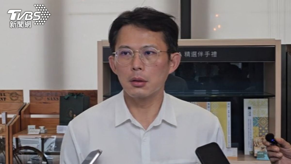 面對李貞秀爭議，黃國昌強調尊重機制，相信中評會做最好決定。（圖／TVBS）