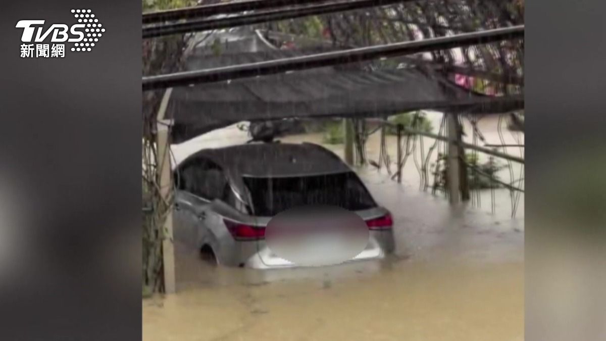 苗栗暴雨沙河溪潰堤！黃泥灌別墅「水深200cm」車剩車頂