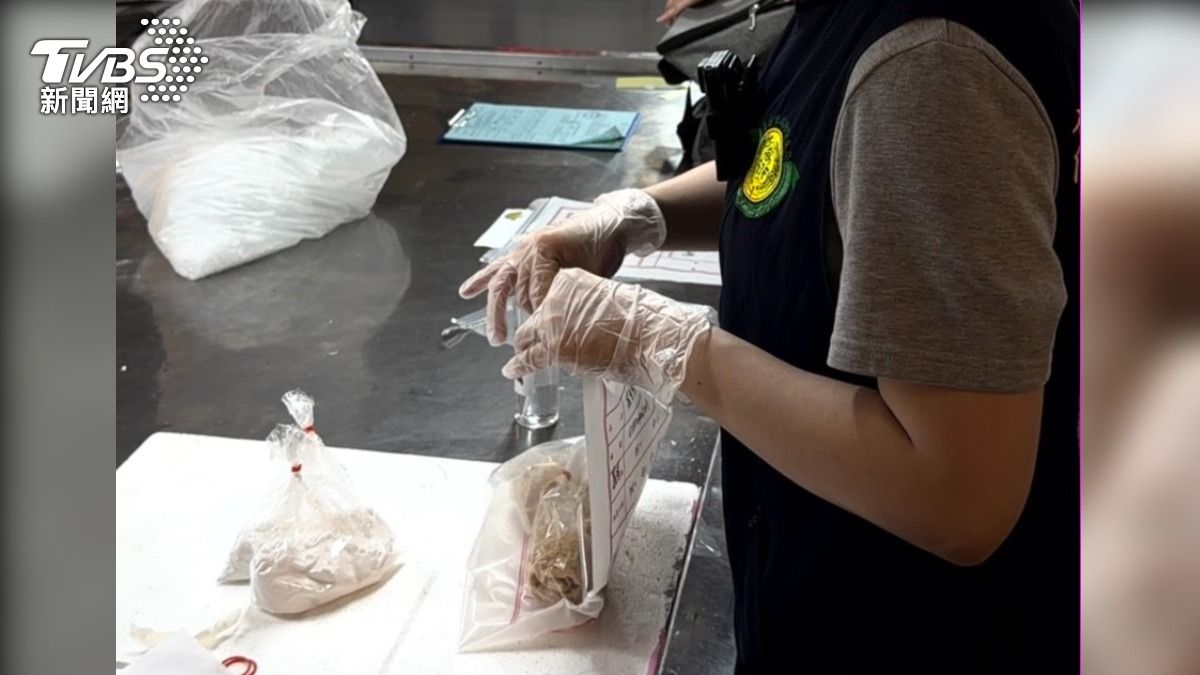 截至6號早上,已經暴增到140人通報吃完春捲身體不適,其中8人頻繁上吐下瀉,導致身體虛弱仍在住院觀察治療中(圖/TVBS)