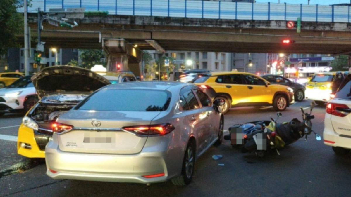 快訊/北市中山多連撞!運將「斷片」暴衝撞3車 清醒後稱:全忘了