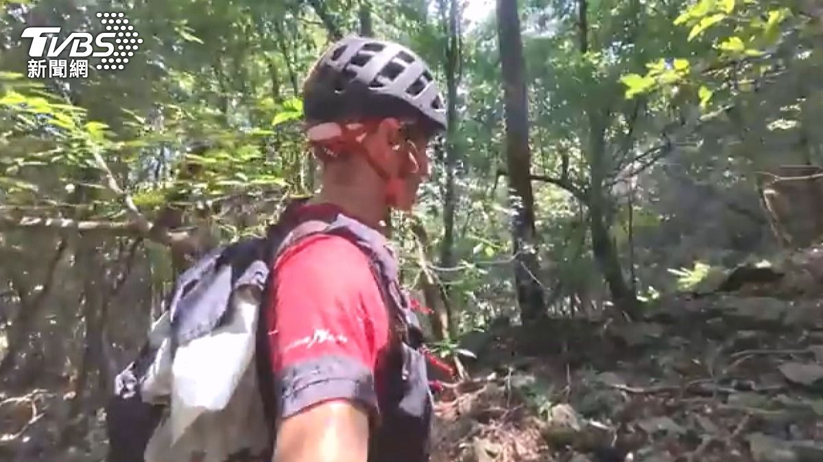 跑山獸尋獲山友遺體!遭控收感謝金。(圖/翻攝YT BeastRunners跑山獸)