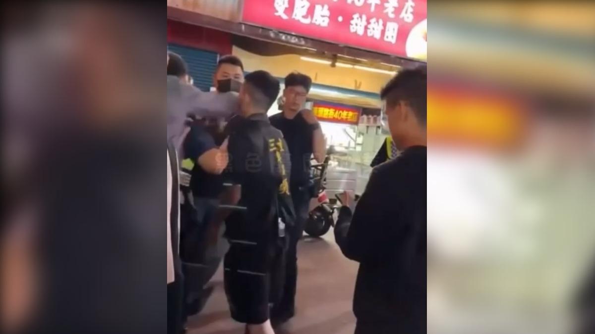 陣頭成員曾男（29歲）情緒激動，與吳男發生激烈口角，並徒手揮拳擊中吳男臉部，導致其臉部挫傷。（圖／翻攝黑色豪門企業）