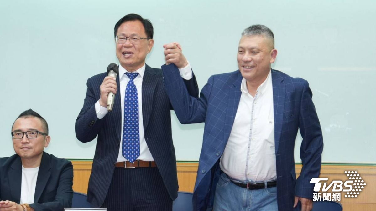 張啓楷贏下嘉義市長初選 黃國昌讚:高水準的君子之爭