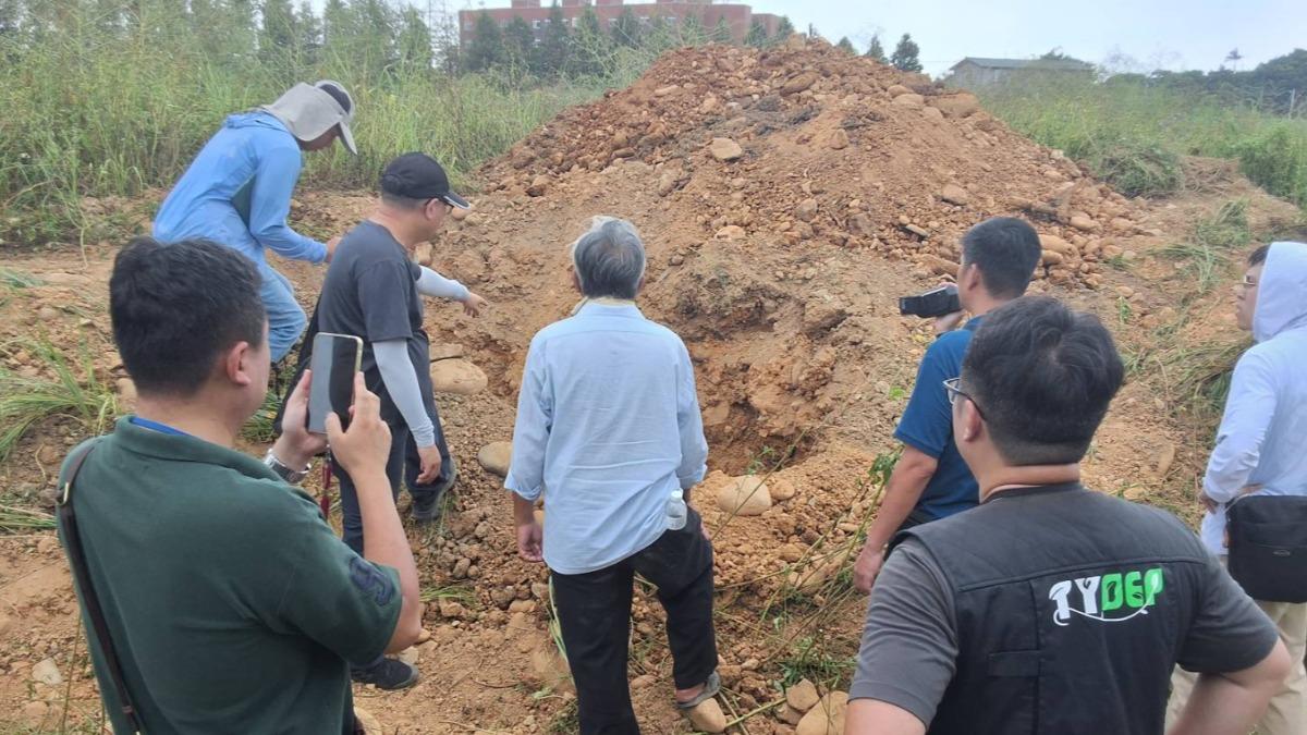 租桃園農地埋廢土!大馬男組不法集團狂撈4億 33人遭起訴