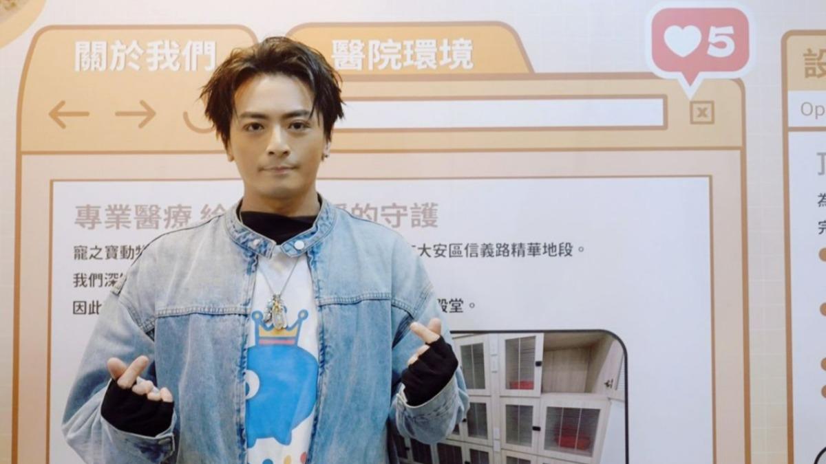 TORO對貓毛過敏,仍力挺浪浪出席寵物展。(圖/財團法人流浪動物之家基金會提供)