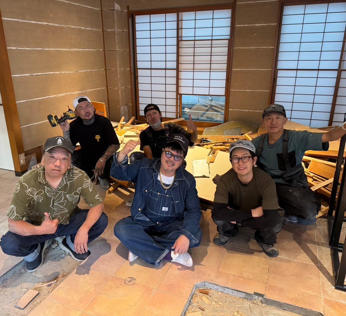 亘健太郎稱自己當水電工收入不錯,也會上其他諧星的YouTube節目分享相關技術。(圖/翻攝自亘健太郎IG)