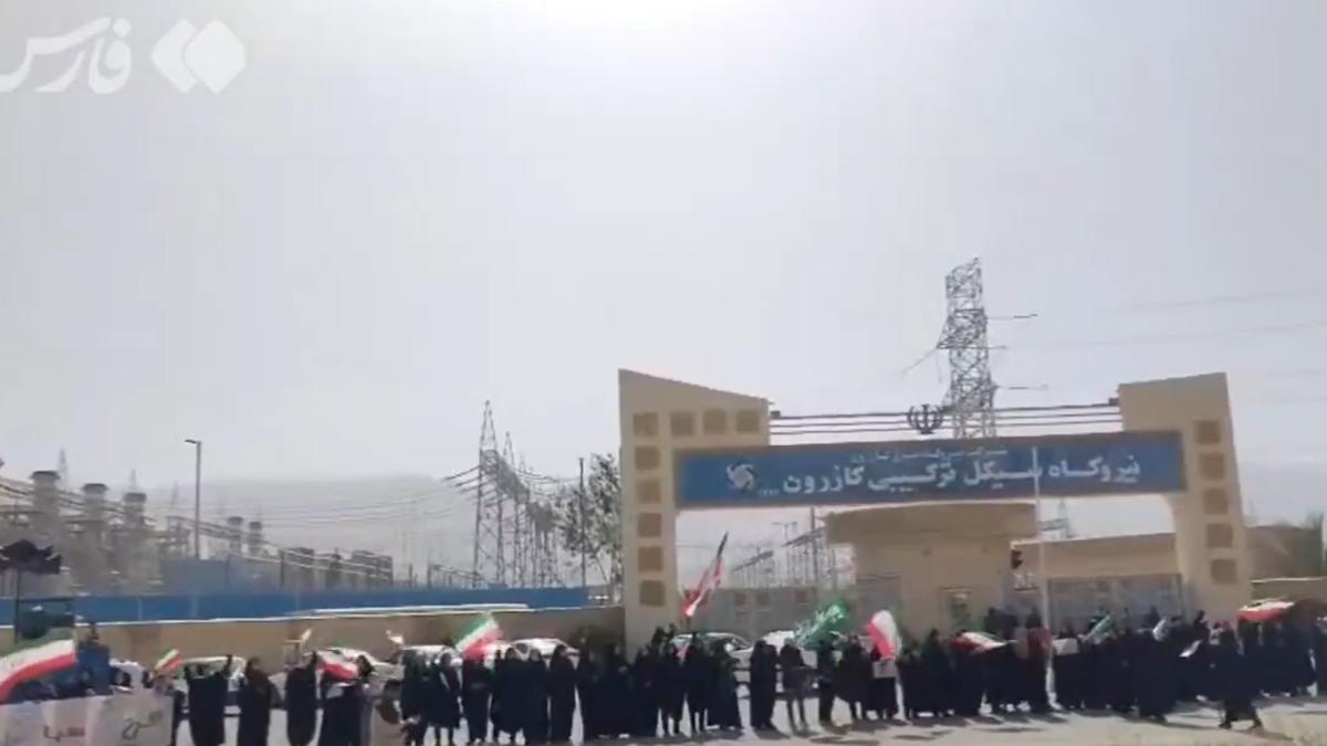 伊朗要青年組人鏈護電廠防被炸 美媒體人批把人民當人肉盾牌