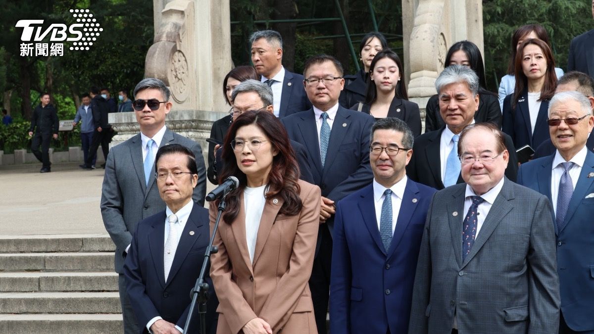 國民黨主席鄭麗文到訪南京中山陵。（圖／黃韋銓攝）