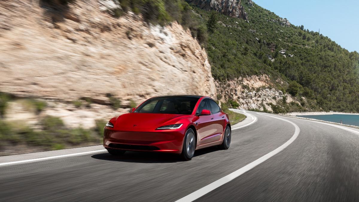 油車換購補貼3萬元!Tesla Y穩坐電動車冠軍 黑化版開賣