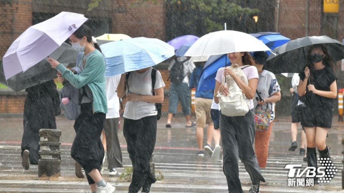 天氣／本週鋒面再殺到！雷雨彈橫掃3日　「這天」下最猛